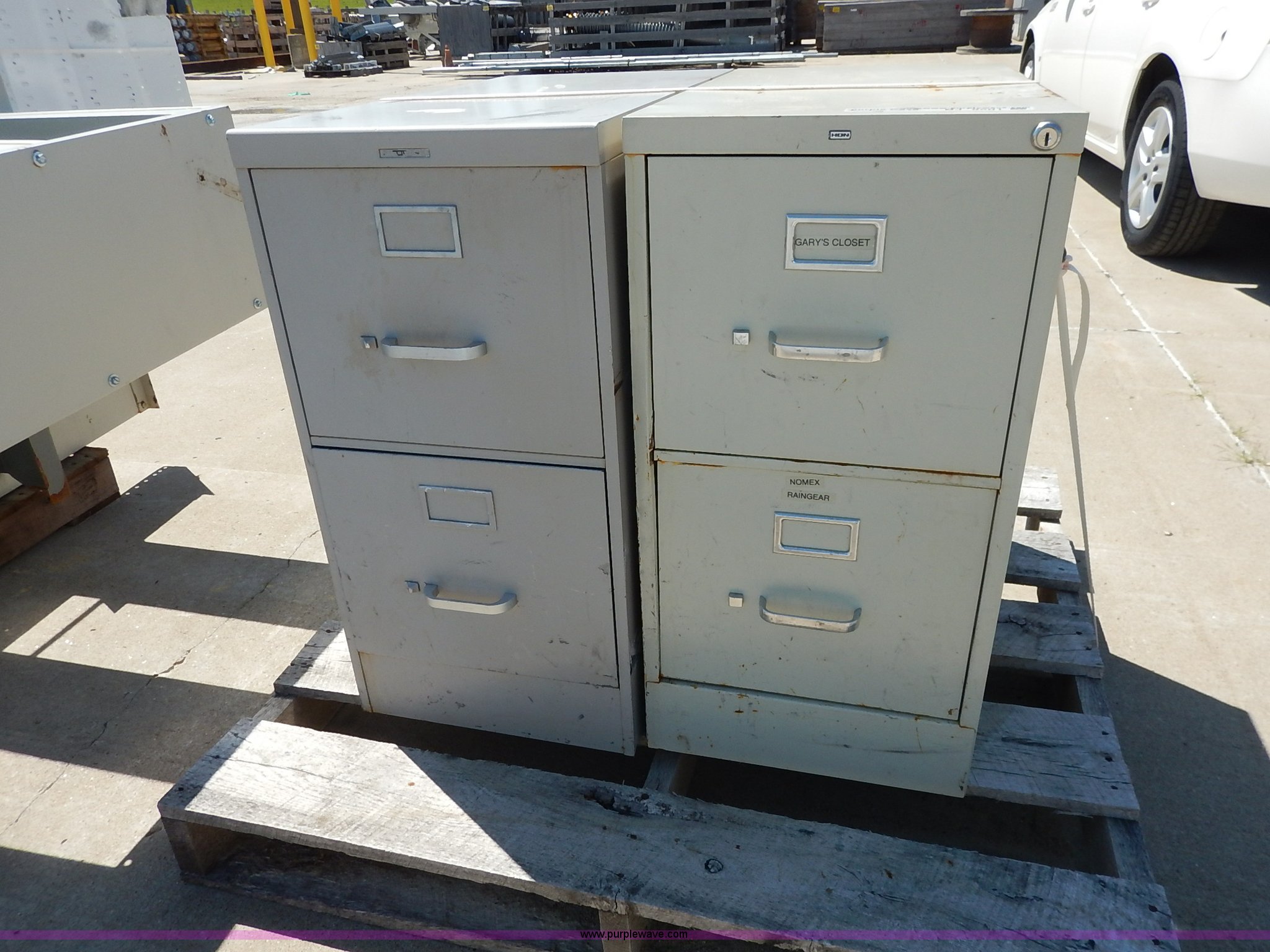 (5) metal filing in Topeka, KS Item BJ9501 sold Purple Wave