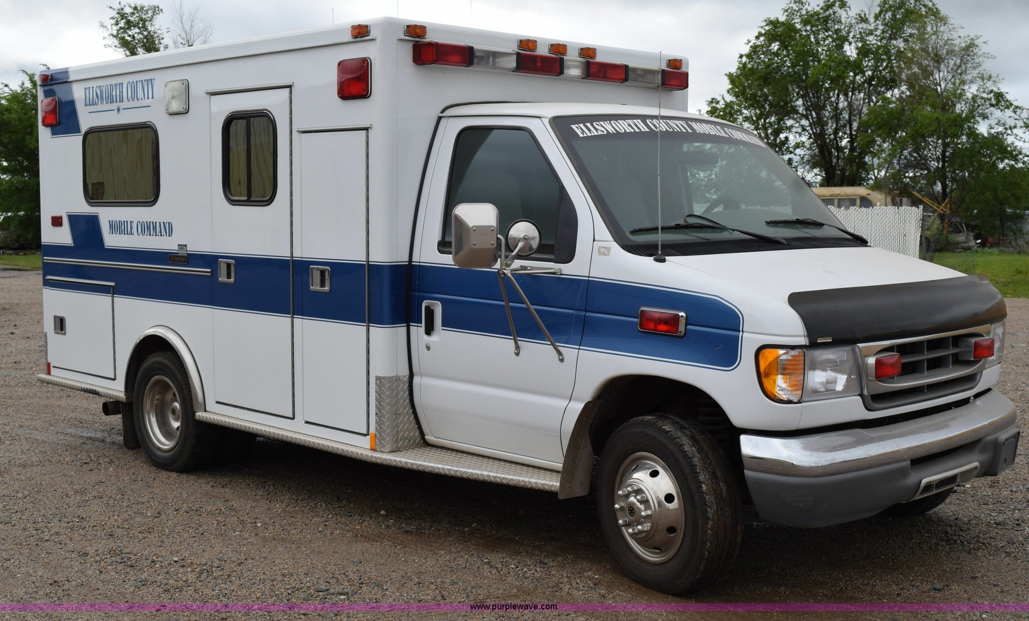 1998 Ford Econoline E350 ambulance in Ellsworth, KS Item H5093 sold