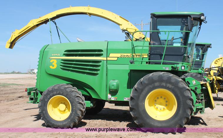 image for item AO9525 2009 John Deere 7750 forage harvester