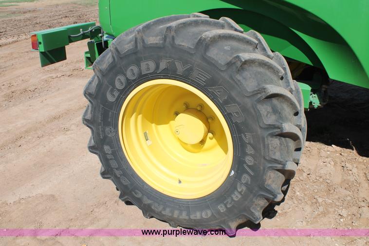 image for item AO9525 2009 John Deere 7750 forage harvester
