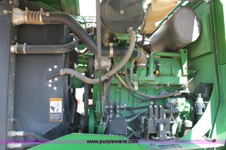 image for item AO9525 2009 John Deere 7750 forage harvester