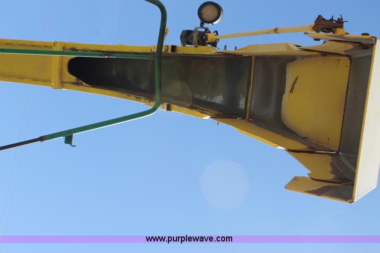 image for item AO9525 2009 John Deere 7750 forage harvester