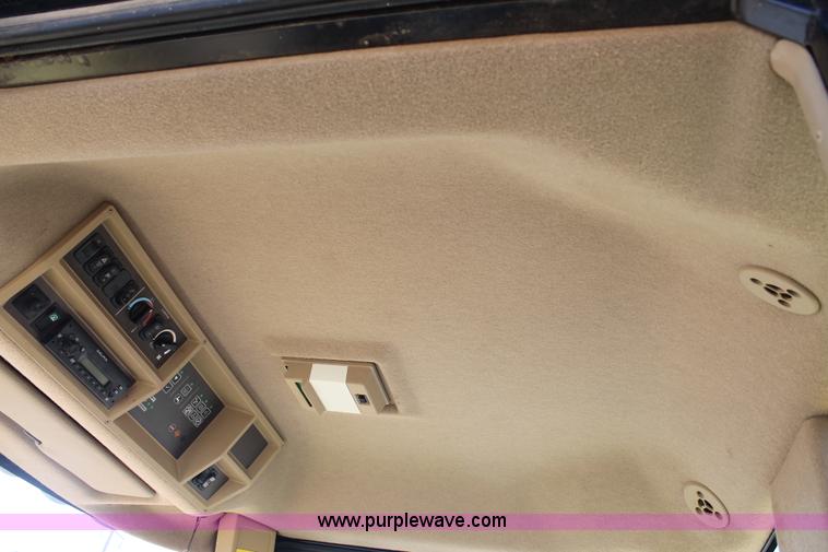 image for item AO9525 2009 John Deere 7750 forage harvester