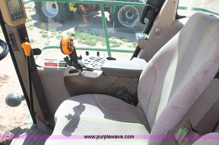 image for item AO9525 2009 John Deere 7750 forage harvester