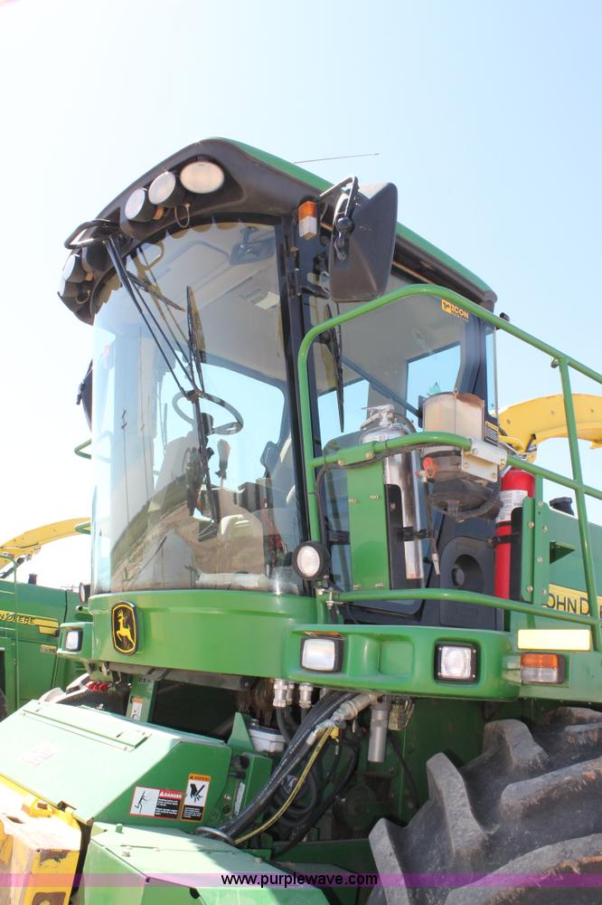 image for item AO9527 2012 John Deere 7750 forage harvester