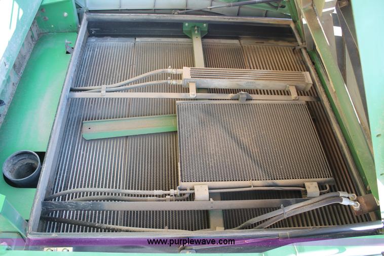 image for item AO9527 2012 John Deere 7750 forage harvester