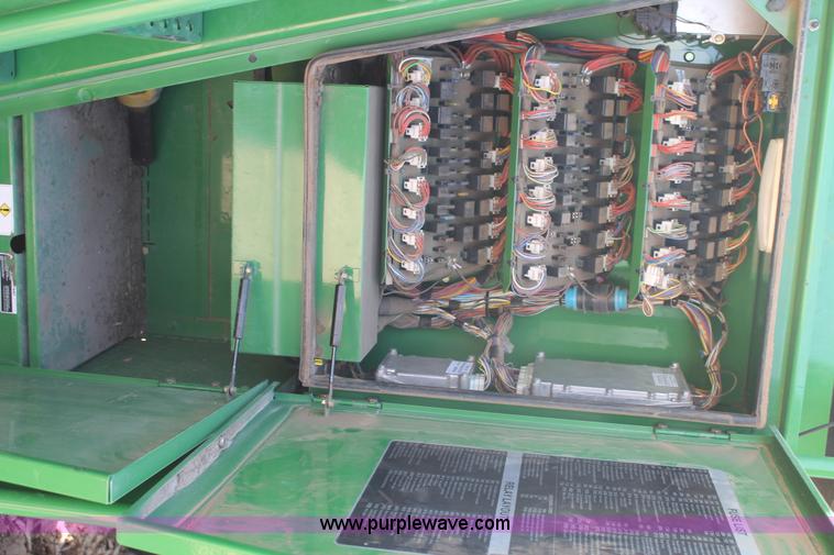 image for item AO9527 2012 John Deere 7750 forage harvester