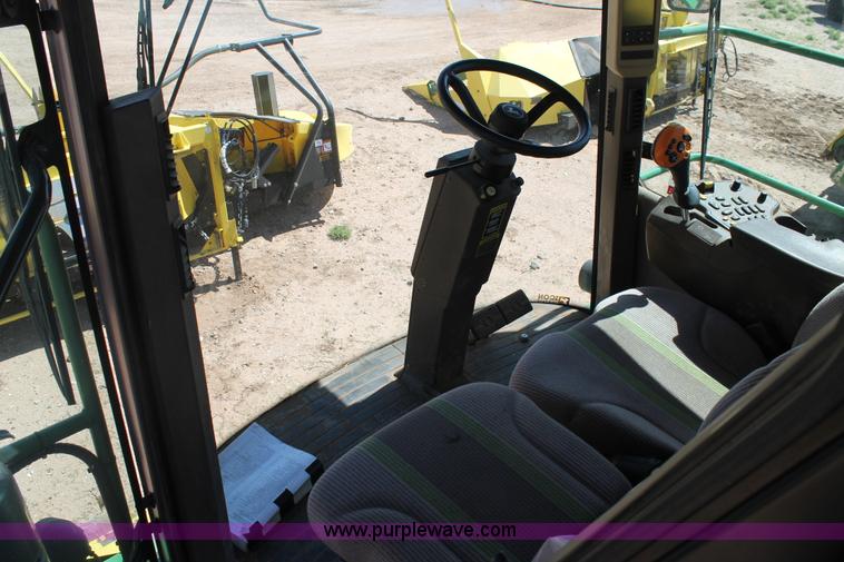 image for item AO9527 2012 John Deere 7750 forage harvester