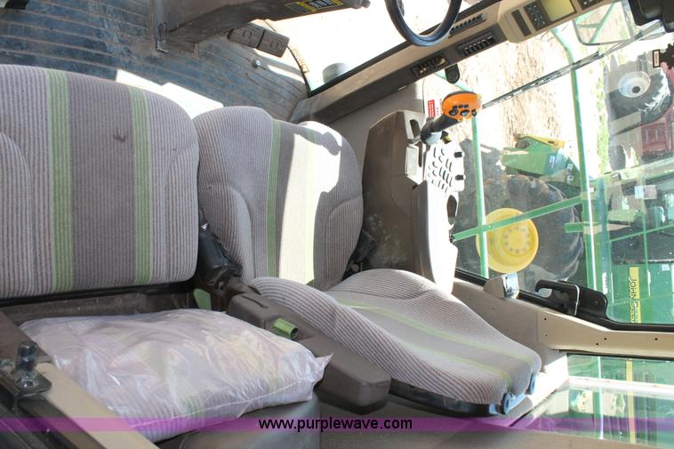 image for item AO9527 2012 John Deere 7750 forage harvester