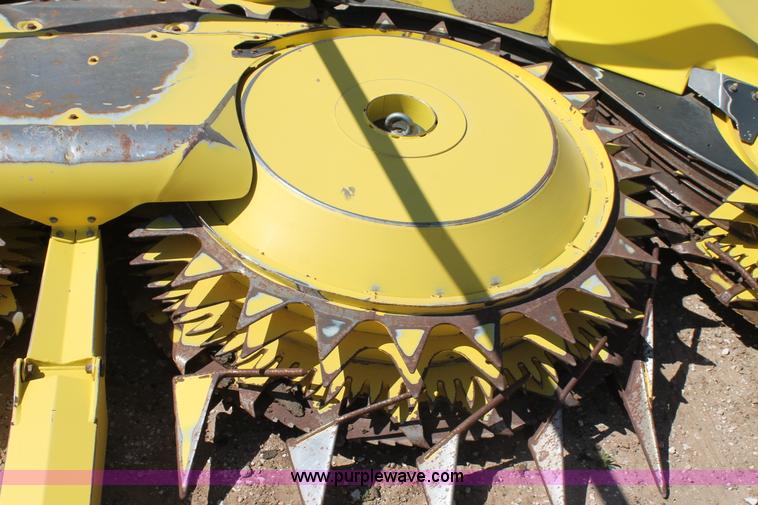 image for item AO9528 2013 John Deere 778 forage head