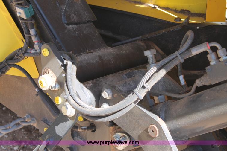 image for item AO9528 2013 John Deere 778 forage head