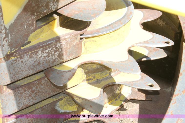 image for item AO9528 2013 John Deere 778 forage head