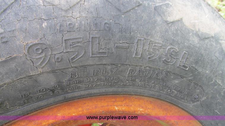 image for item AY9854 Tye 104-4404 Pasture Pleaser no-till drill