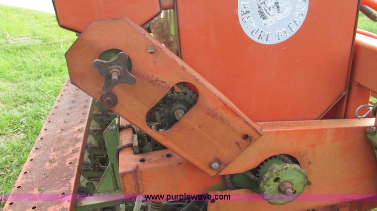 image for item AY9854 Tye 104-4404 Pasture Pleaser no-till drill