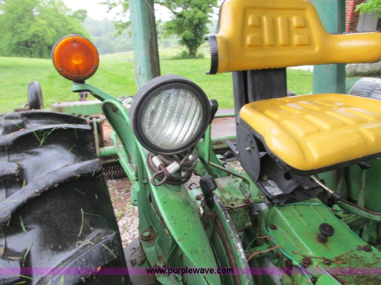 image for item B2956 1985 John Deere 2350 tractor