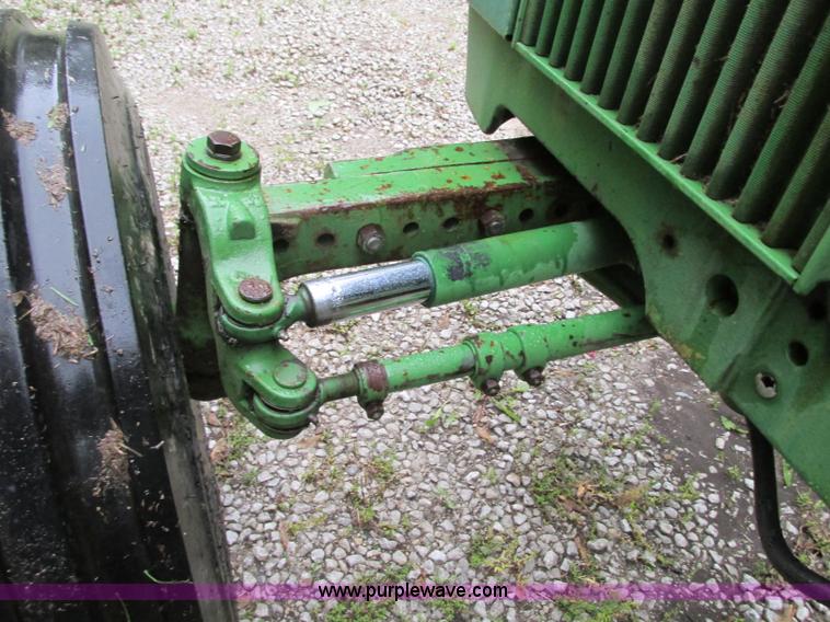 image for item B2956 1985 John Deere 2350 tractor
