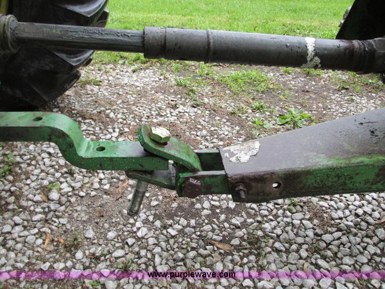image for item B2957 John Deere 1008 rotary mower