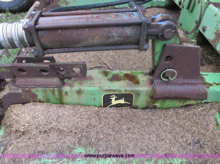 image for item B2957 John Deere 1008 rotary mower