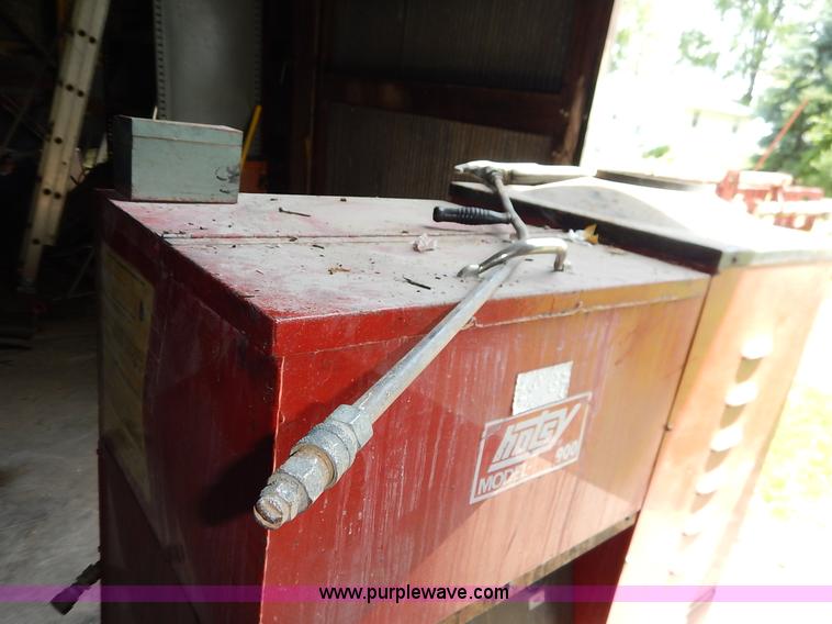 image for item BC9465 Hotsy 900 pressure washer