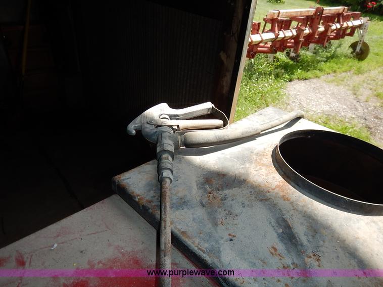 image for item BC9465 Hotsy 900 pressure washer