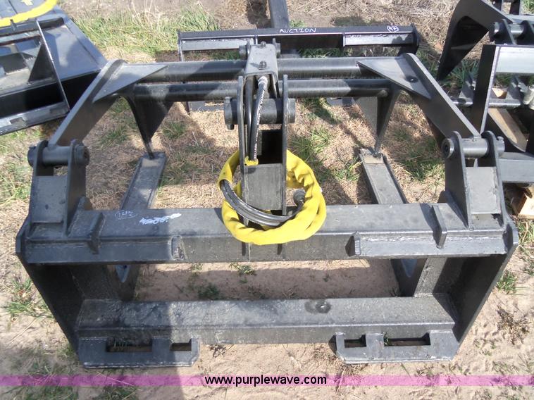 Wildkat heavy duty skid steer fork/hay grapple in Newton, KS Item