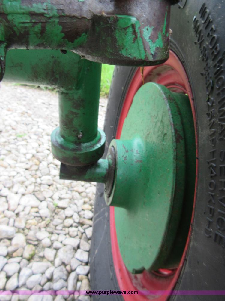 image for item D2469 Oliver Super 77 tractor