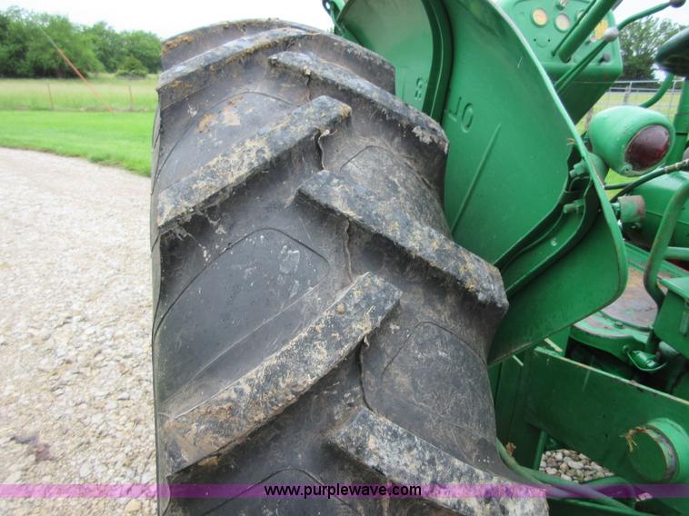 image for item D2469 Oliver Super 77 tractor