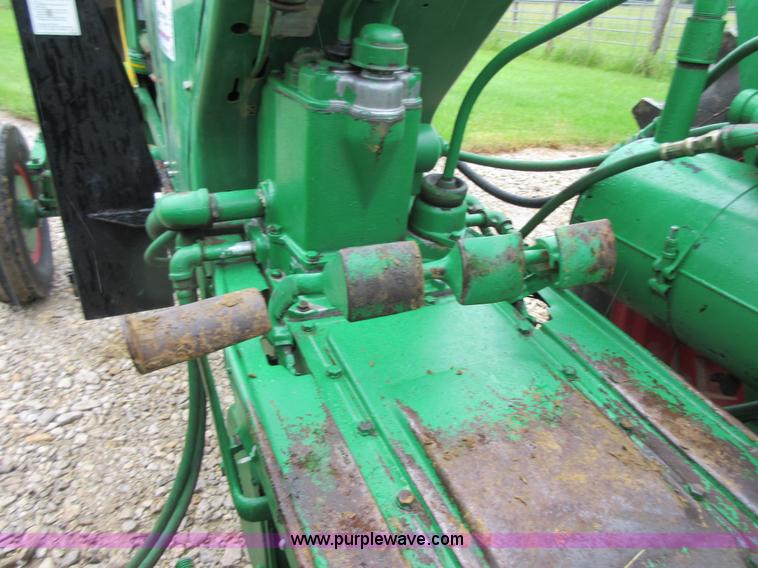 image for item D2469 Oliver Super 77 tractor