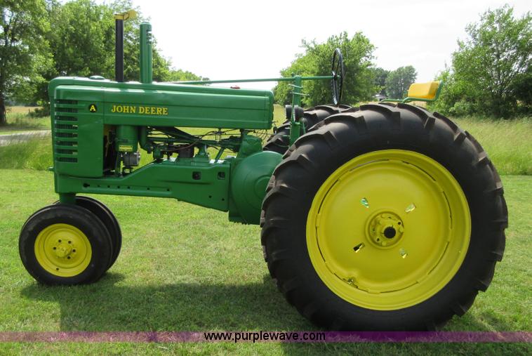 image for item D2472 1949 John Deere A tractor