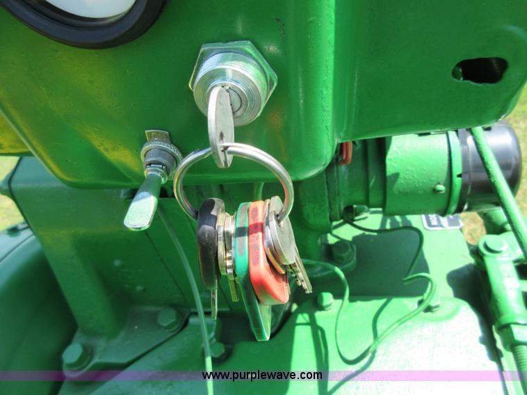 image for item D2472 1949 John Deere A tractor