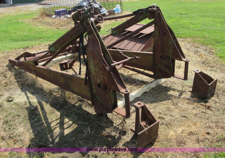 image for item D2472 1949 John Deere A tractor