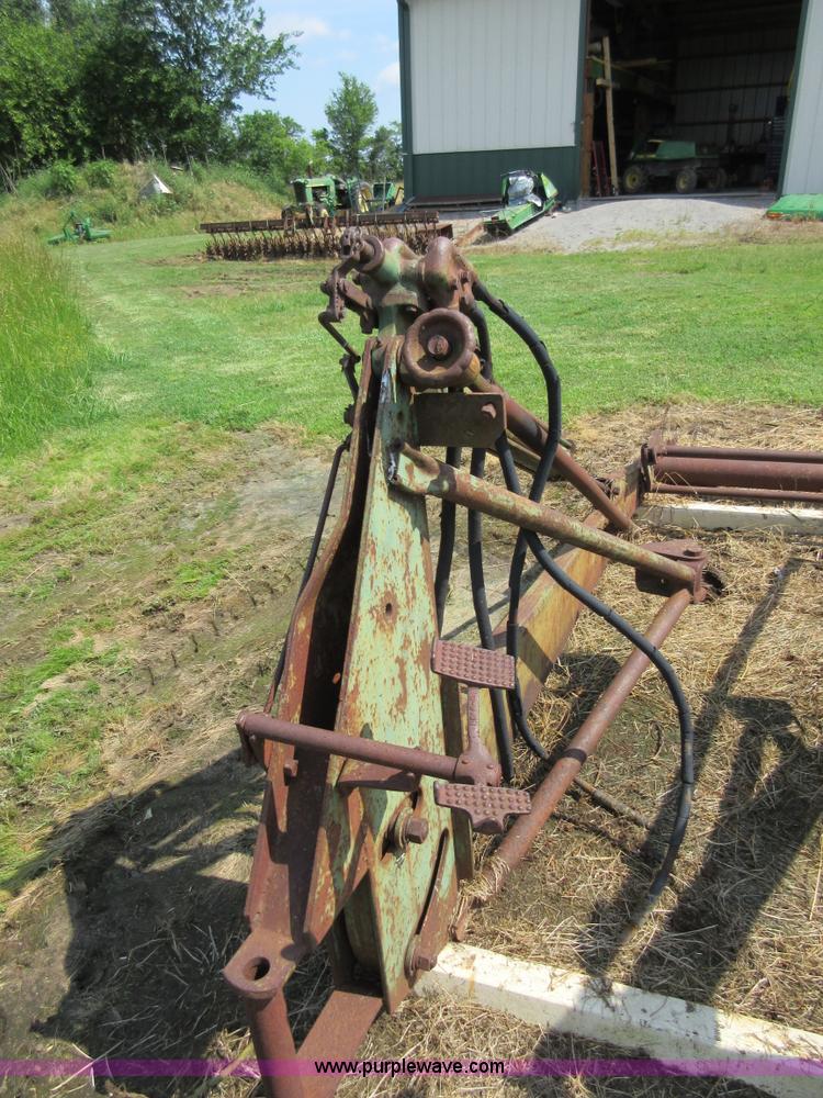 image for item D2472 1949 John Deere A tractor