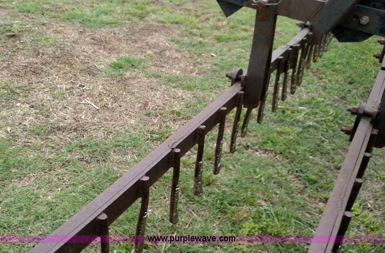 image for item F7803 1998 John Deere 985 field cultivator