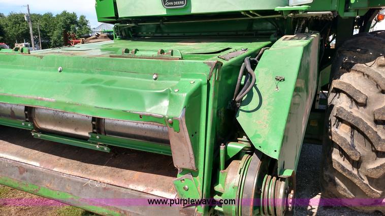 image for item F7808 1994 John Deere 9600 combine