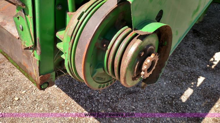 image for item F7808 1994 John Deere 9600 combine