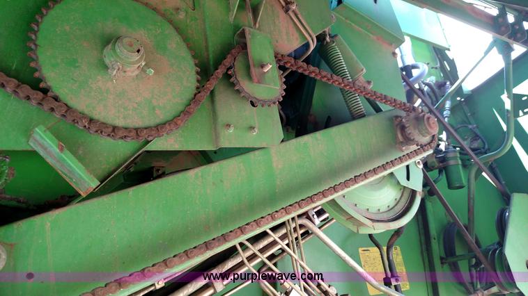 image for item F7808 1994 John Deere 9600 combine