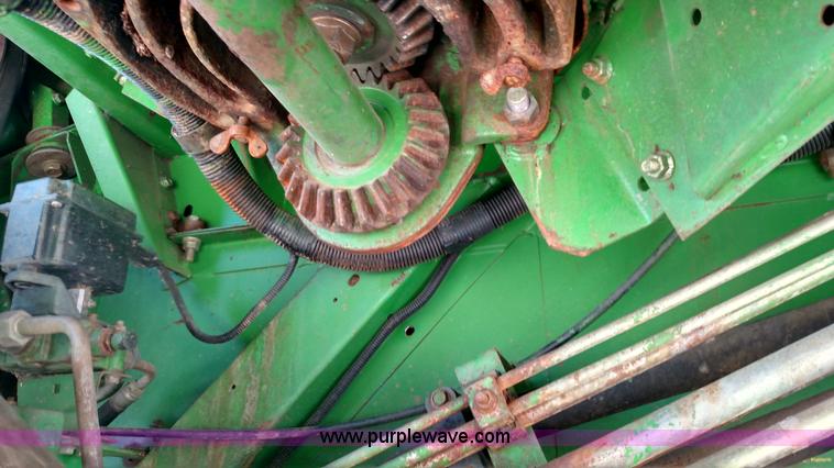 image for item F7808 1994 John Deere 9600 combine