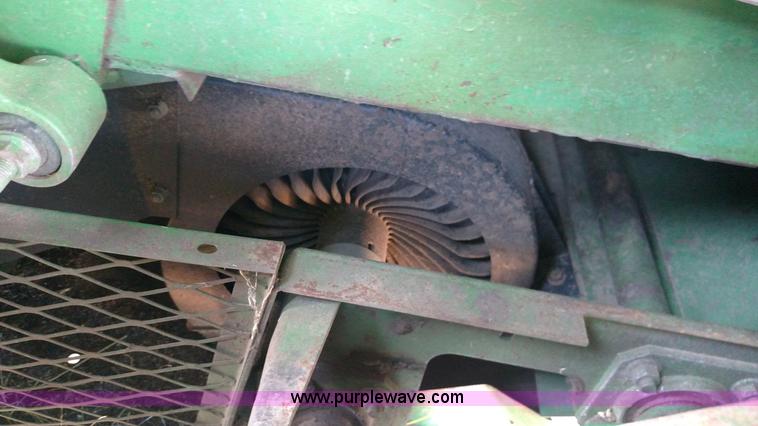 image for item F7808 1994 John Deere 9600 combine