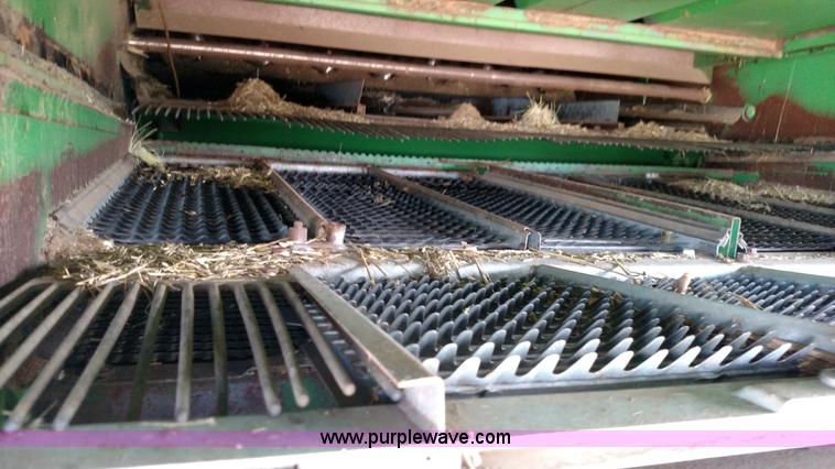 image for item F7808 1994 John Deere 9600 combine