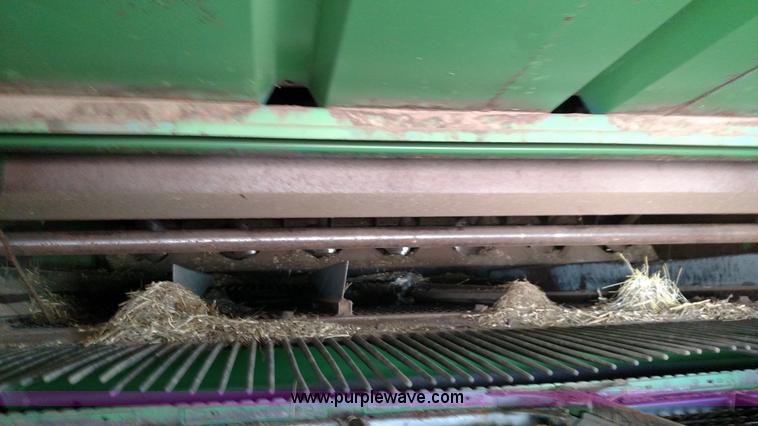 image for item F7808 1994 John Deere 9600 combine