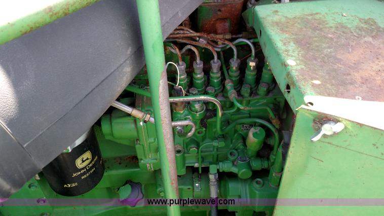 image for item F7808 1994 John Deere 9600 combine