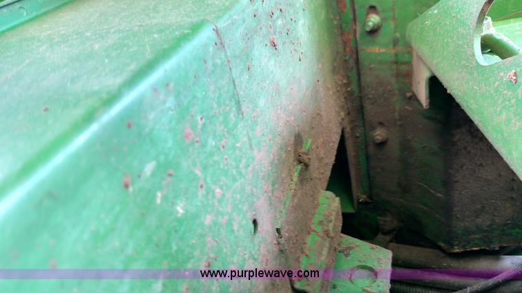 image for item F7808 1994 John Deere 9600 combine