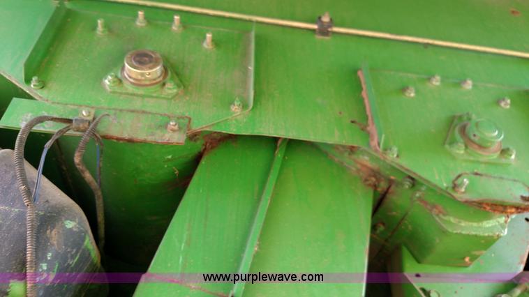 image for item F7808 1994 John Deere 9600 combine