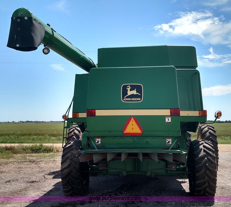 image for item F7809 1996 John Deere 9600 RWA combine