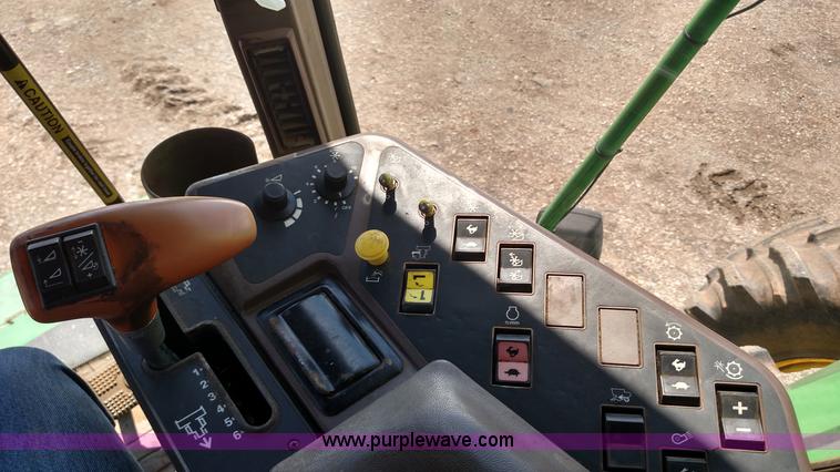 image for item F7809 1996 John Deere 9600 RWA combine