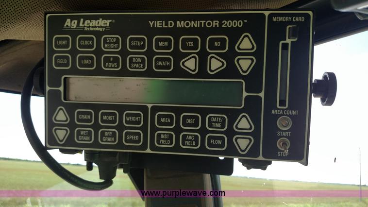 image for item F7809 1996 John Deere 9600 RWA combine