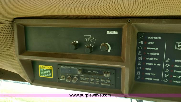 image for item F7809 1996 John Deere 9600 RWA combine