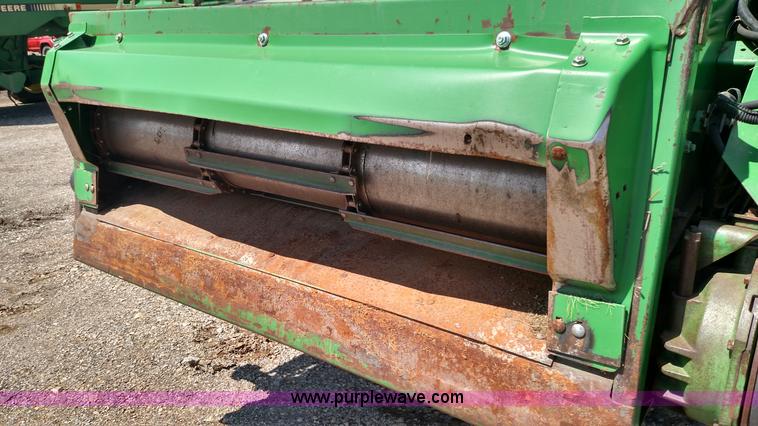 image for item F7809 1996 John Deere 9600 RWA combine