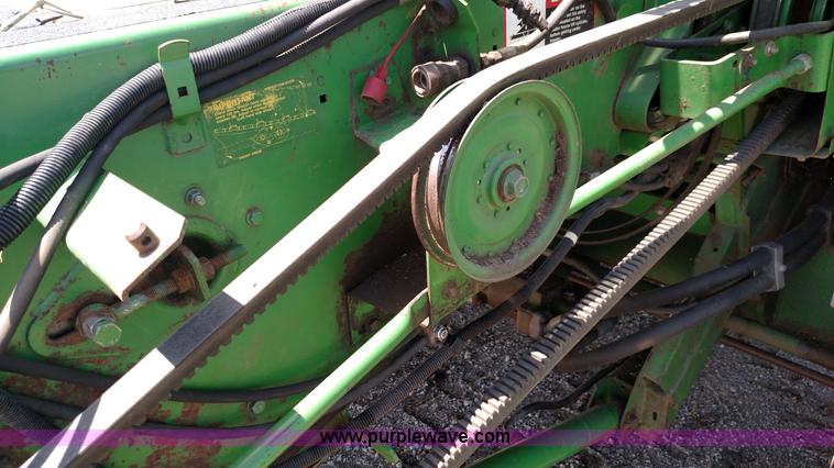 image for item F7809 1996 John Deere 9600 RWA combine