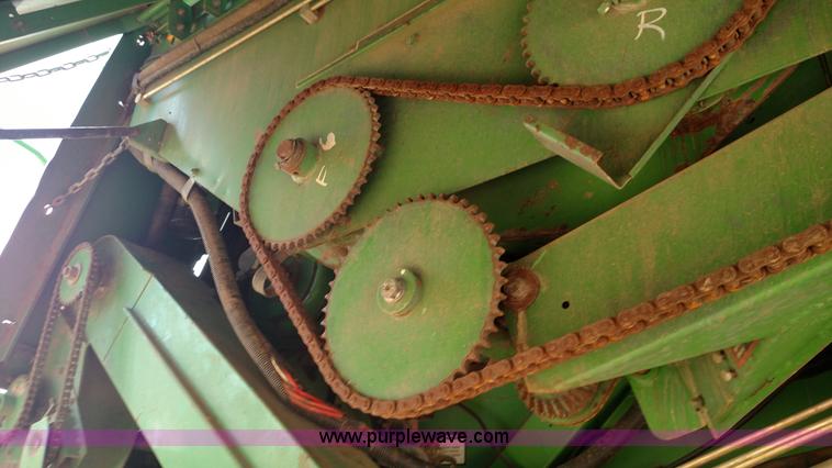 image for item F7809 1996 John Deere 9600 RWA combine